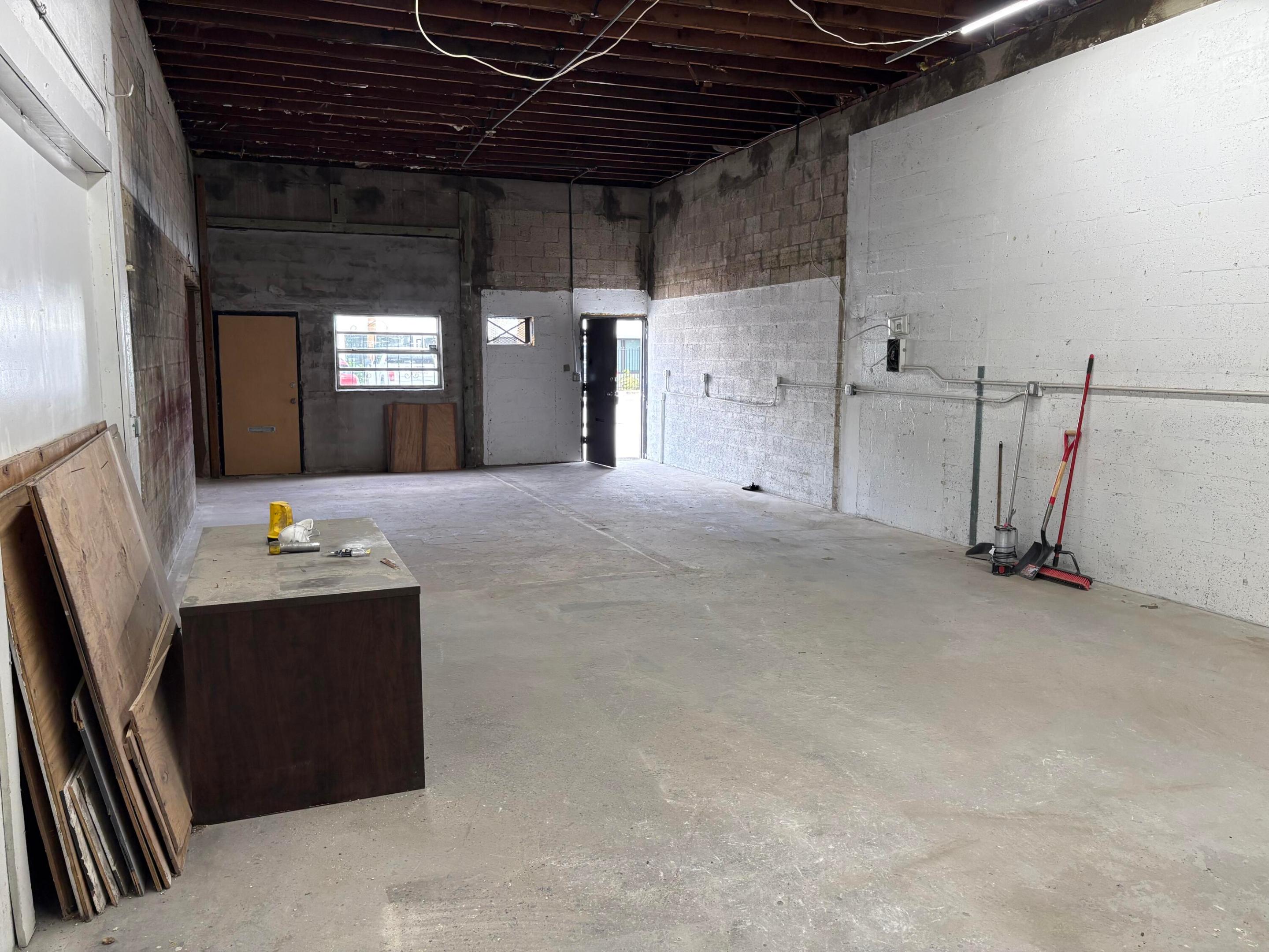 Commercial Lease in Fort Lauderdale 4
