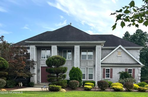 27 Stonehenge Ct, Jackson, NJ, 08527-5441 | Card Image