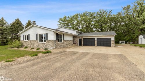 806 W Main St, Fertile, IA, 50434-1032 | Card Image