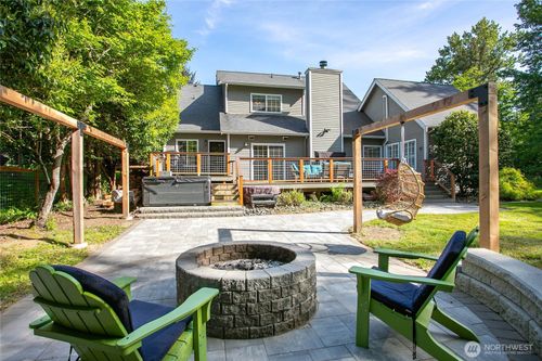 329 Viewcrest Rd, Bellingham, WA, 98229-8975 | Card Image