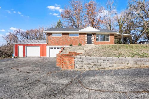 120 Moonlight Dr, Collinsville, IL, 62234-1327 | Card Image