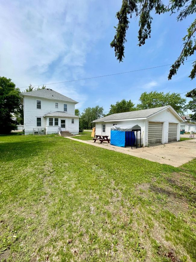 506 3 Rd St Sw, House other with 4 bedrooms, 2 bathrooms and null parking in Wadena MN | Image 6
