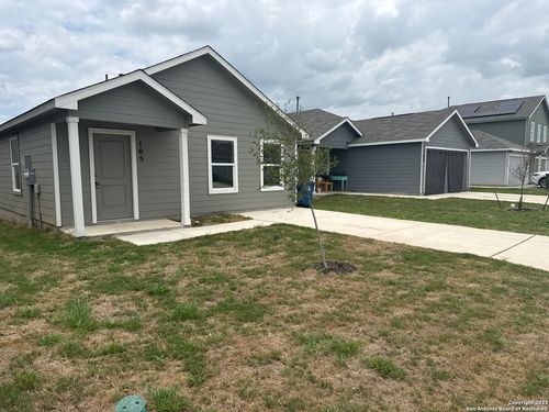 105 Horseshoe Trl, Pleasanton, TX, 78064-2573 | Card Image