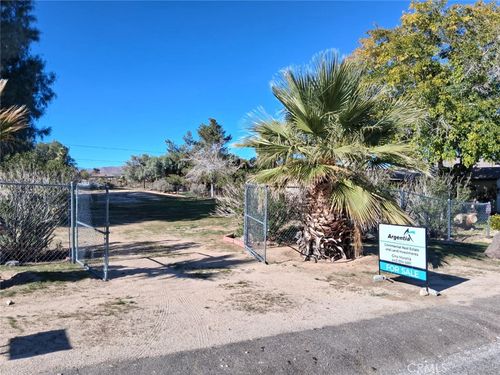 6896 Conejo Ave, Joshua Tree, CA, 92252-2408 | Card Image