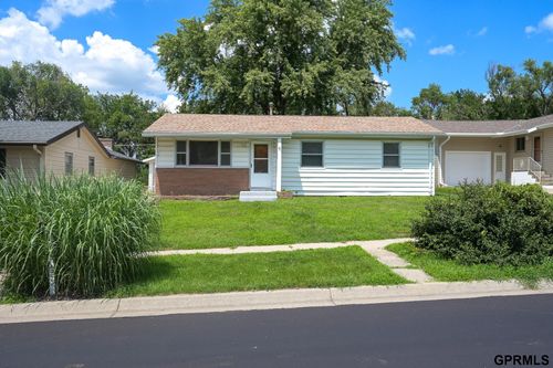 5040 Wilshire Blvd, Lincoln, NE, 68504-3346 | Card Image