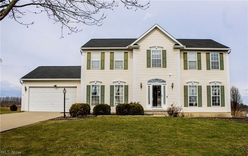 4125 Southwyck Rd, Uniontown, OH, 44685-7990 | Card Image