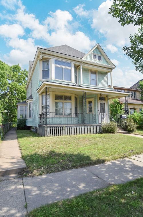 715 Margaret St, Saint Paul, MN, 55106-4425 | Card Image