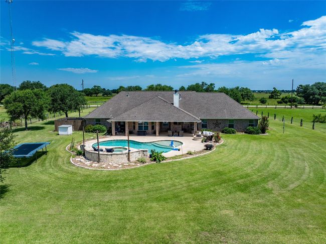 17087 County Road 266, Home with 3 bedrooms, 4 bathrooms and 2 parking in East Bernard TX | Image 22
