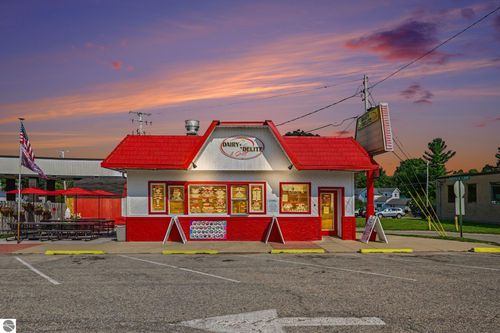 111 N Williams St, Mancelona, MI, 49659-7908 | Card Image