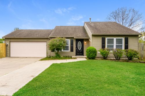 4027 Willow Ct, Franklin, IN, 46131-7427 | Card Image