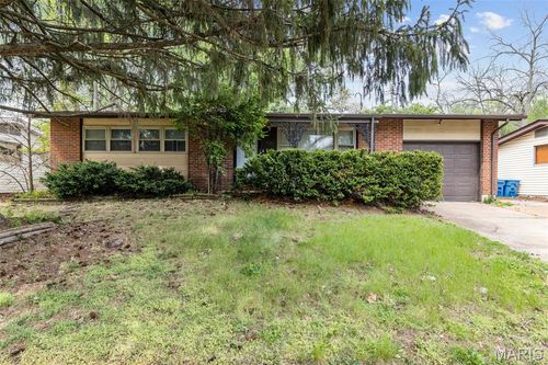 1631 Chesley Dr, Saint Louis, MO, 63136-2207 | Card Image