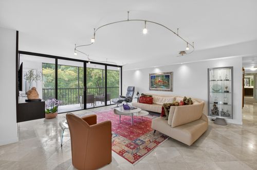 338-20090 Boca Way Dr, Boca Raton, FL, 33498 | Card Image