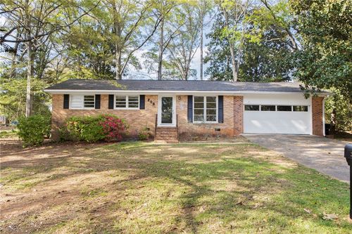 208 Preston Ct, OPELIKA, AL, 36801-3049 | Card Image