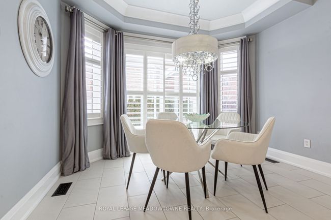 729 Wettlaufer Terr, House other with 5 bedrooms, 4 bathrooms and 2 parking in Milton ON | Image 15