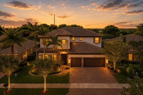 10111 Edgewater Ct, Parkland, FL, 33076-4567 | Card Image