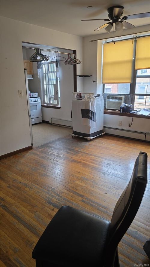 apt-3d-2024 Hughes Ave, Bronx, NY, 10457-3457 | Card Image