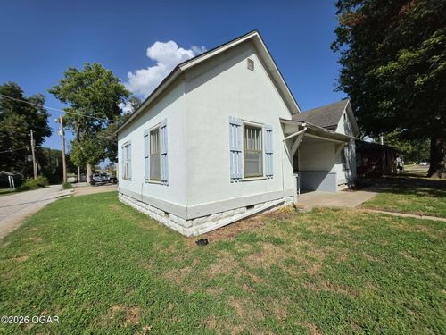 305 E Jackson St, Pittsburg, KS, 66762-5867 | Card Image
