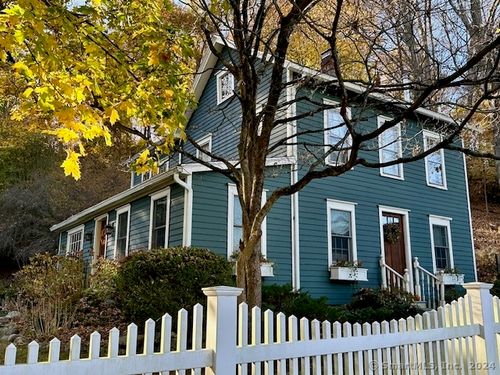 23 Church St, Wilton, CT, 06897-4901 | Card Image