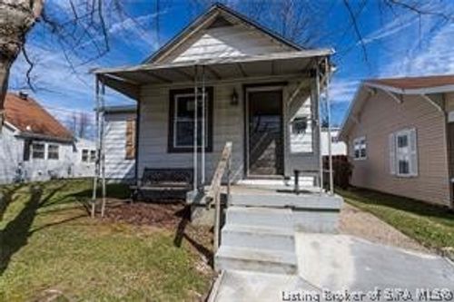 704 W 7th St, New Albany, IN, 47150-5356 | Card Image