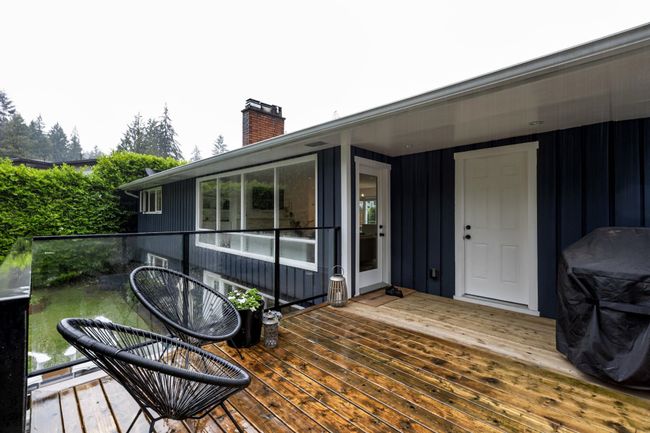 3817 Sunset Boulevard, House other with 3 bedrooms, 2 bathrooms and 2 parking in North Vancouver BC | Image 34