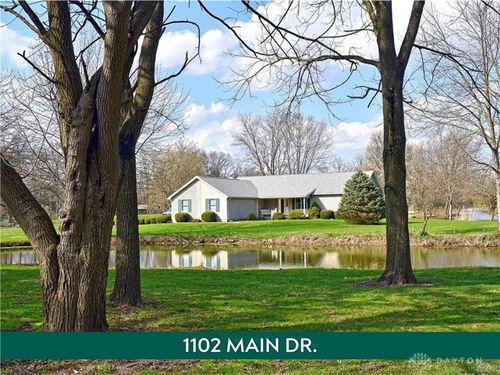 1102 Main Dr, Greenville, OH, 45331-3120 | Card Image