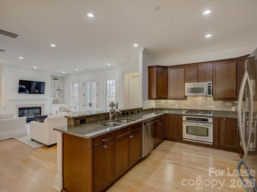 3278 Park Rd, Charlotte, NC, 28209-2004 | Card Image