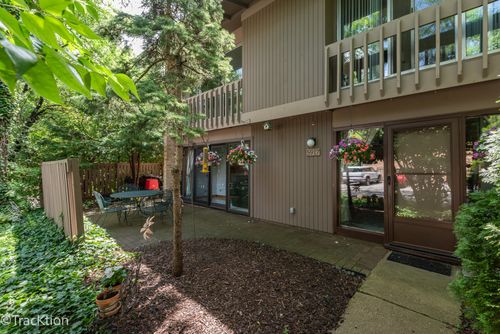 141e-5917 Oakwood Dr, Lisle, IL, 60532-3011 | Card Image