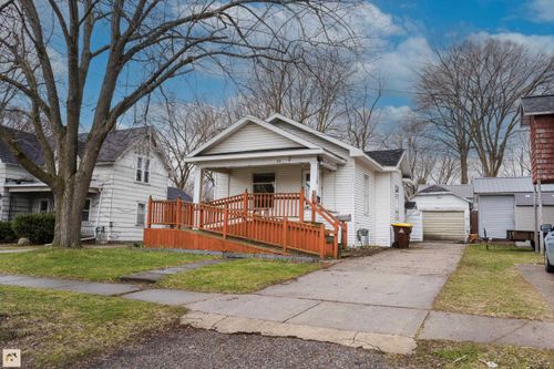 231 N Lincoln Ave, Alma, MI, 48801-2226 | Card Image