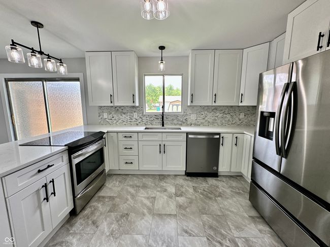 100 Lincoln St, House other with 3 bedrooms, 2 bathrooms and null parking in Plainfield IN | Image 4