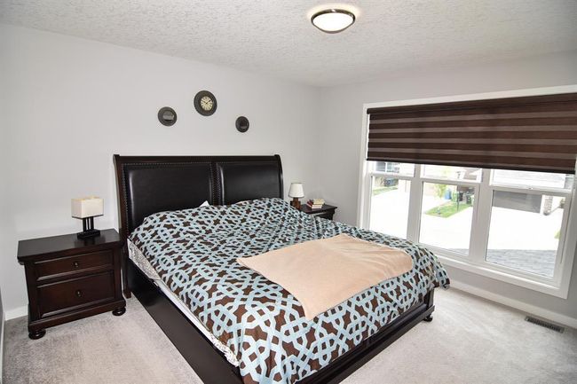 128 Savanna Close Ne, Home with 6 bedrooms, 3 bathrooms and 4 parking in Calgary AB | Image 35