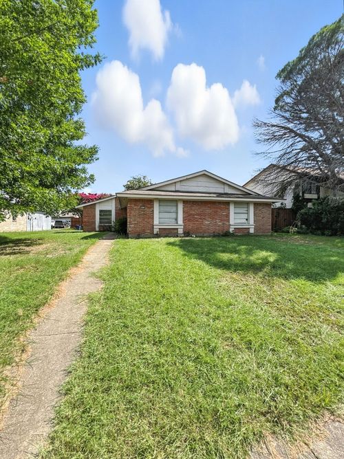 3438 Castle Rock Ln, Garland, TX, 75044-4552 | Card Image