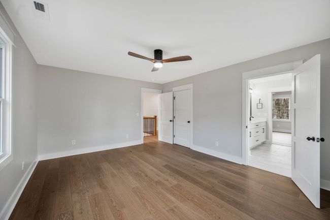 Bedroom 4 shares jack and jill bathroom | Image 47