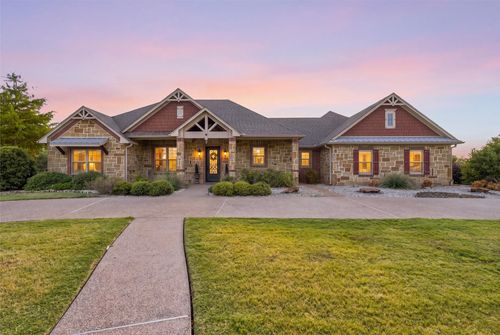 100 Deer Creek Dr, Waco, TX, 76708-3742 | Card Image