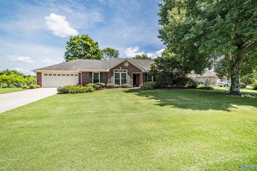 2378 Villaret Drive Sw, Huntsville, AL, 35803 | Card Image