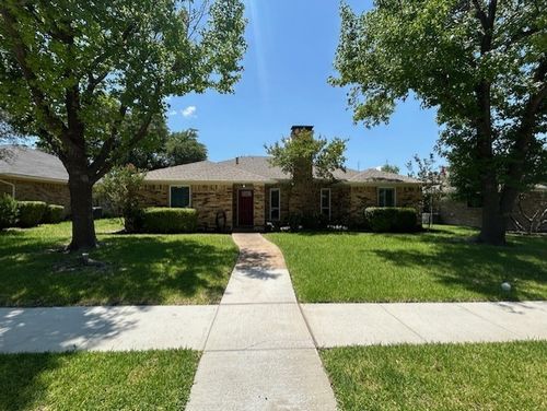 1026 Goldenrod Dr, Garland, TX, 75043-1825 | Card Image