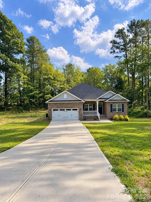 34-2913 Waterford Ln, Albemarle, NC, 28001-8088 | Card Image