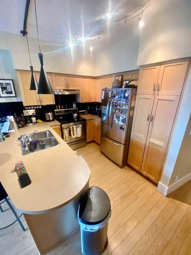 812 - 205 Riverfront Avenue Sw, Home with 1 bedrooms, 1 bathrooms and 1 parking in Calgary AB | Image 2