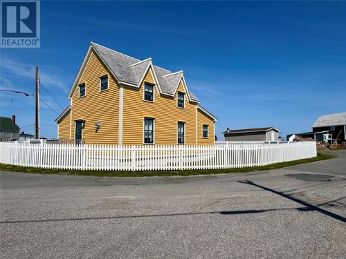 80-82 Roper St, Bonavista, NL, A0C | Card Image