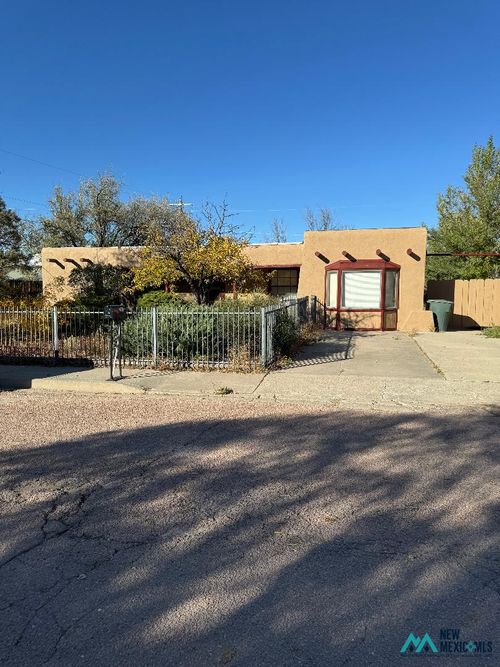 3607 Zia Dr, Gallup, NM, 87301-4539 | Card Image