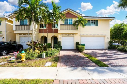 4652 Horseshoe Cir, Davie, FL, 33328-3867 | Card Image