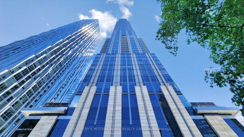 2112-11 Yorkville Ave, Toronto, ON, M4W0B7 | Card Image