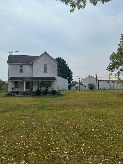 512 E Kendall St, La Fontaine, IN, 46940-9257 | Card Image