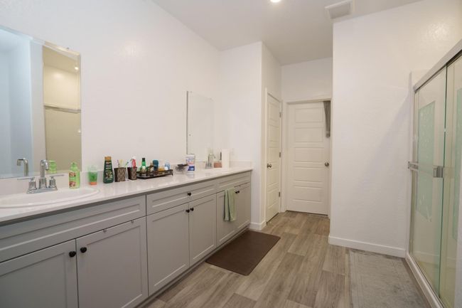 5769 W Austin Way, House other with 6 bedrooms, 0 bathrooms and null parking in Fresno CA | Image 17