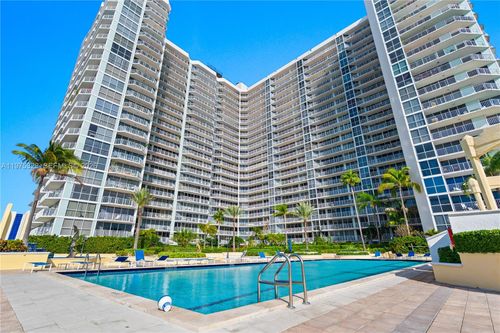 ph-216-7601 E Treasure Dr., North Bay Village, FL, 33141-4391 | Card Image