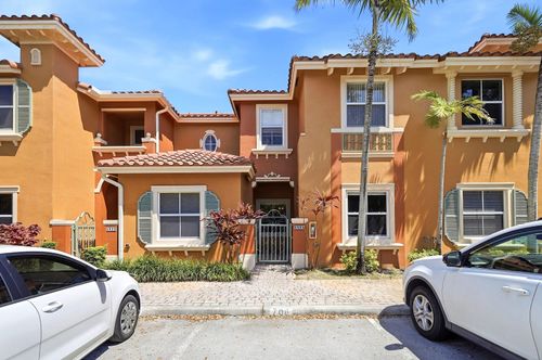 5825 Siena Lane, Hollywood, FL, 33021 | Card Image