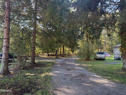 3722 Dungannon Road, Coeburn, VA, 24230 | Card Image