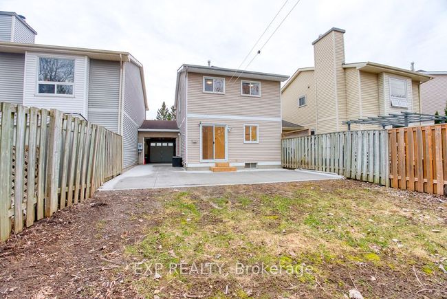42 Fair Oaks Cres, House attached with 3 bedrooms, 2 bathrooms and 2 parking in Nepean ON | Image 43