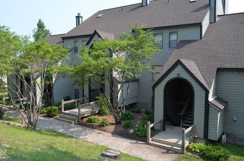 b301-35 White Loop, Ludlow, VT, 05149 | Card Image