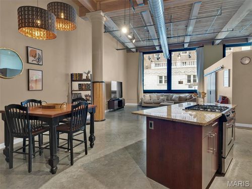 205-901 Washington Ave, Saint Louis, MO, 63101-1221 | Card Image