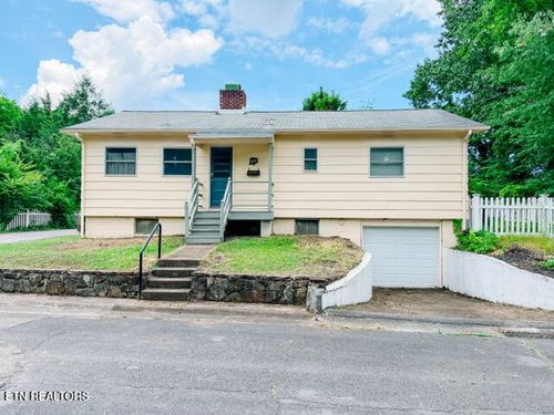 107 S Tampa Ln, Oak Ridge, TN, 37830-5542 | Card Image